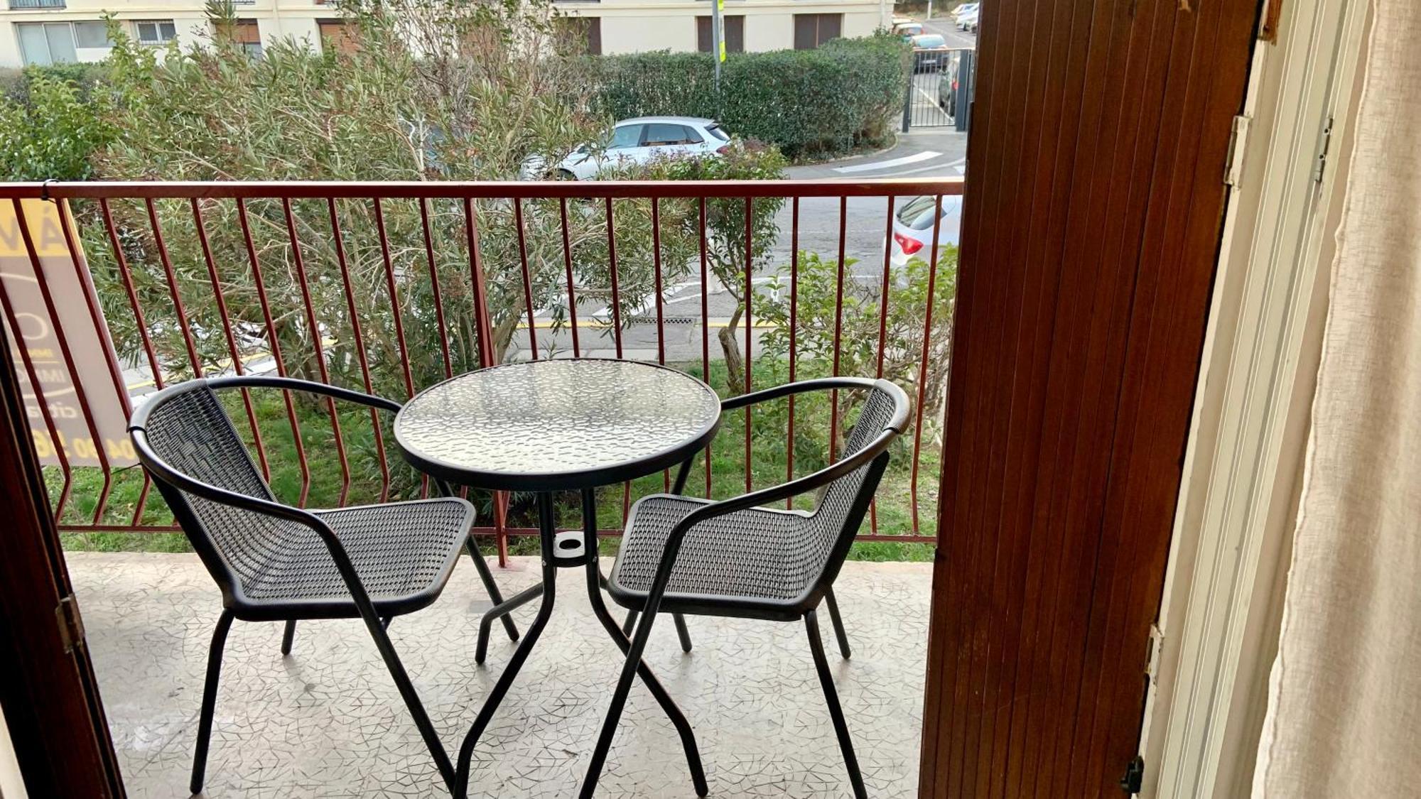 Appart Cosy Sur Salon De Provence Exterior photo