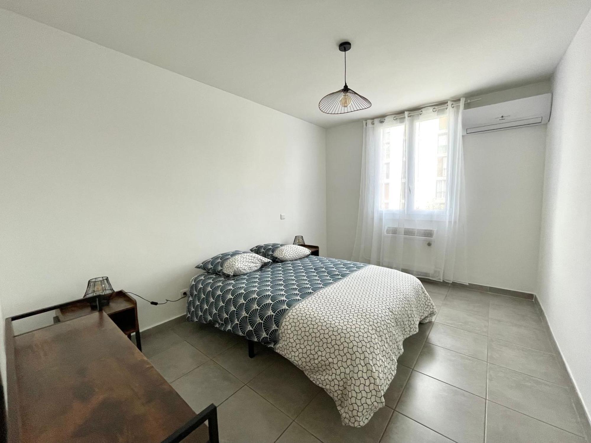 Appart Cosy Sur Salon De Provence Exterior photo